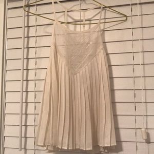 Kendall and Kylie tank